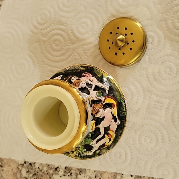 Vintage Italian Design Ceramic Sugar Shaker - Picture 2 of 8